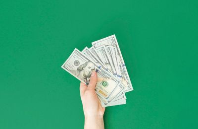 Baja el dólar blue: este es el nuevo precio que ahora anticipan las cuevas virtuales