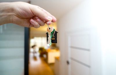 Crédito hipotecario: cuánto hay que ganar por mes para comprar un departamento en agosto de 2025