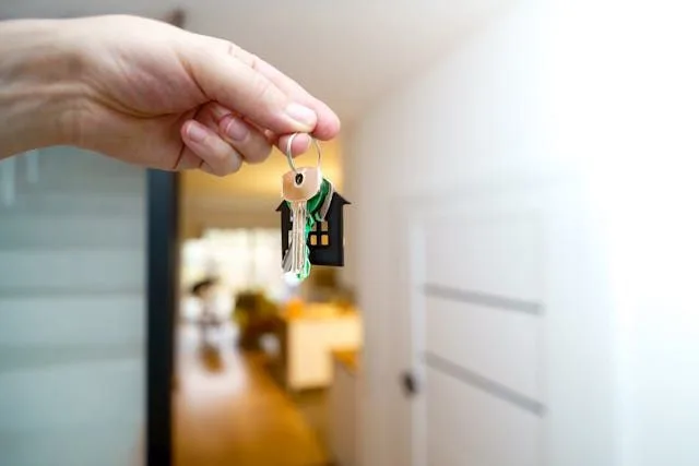 Crédito hipotecario: cuánto hay que ganar por mes para comprar un departamento en agosto de 2025